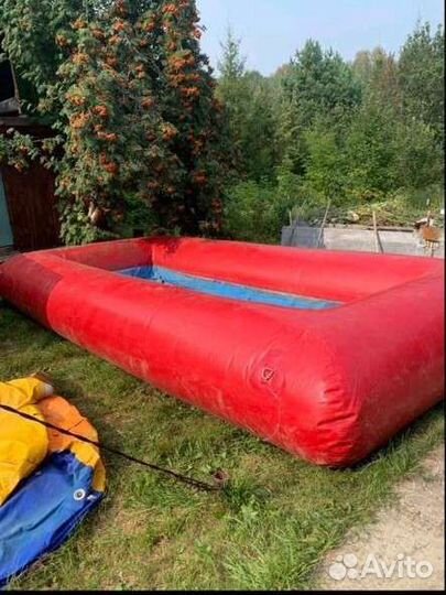 Бассейн и горка