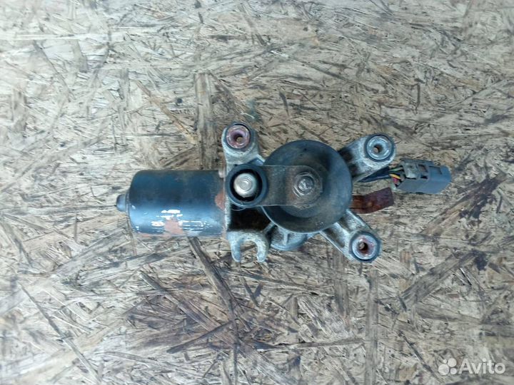 Моторчик трапеции дворников Nissan Maxima A32