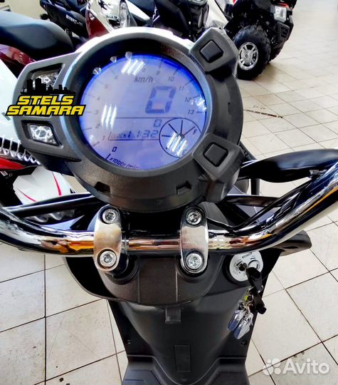 Скутер Vento Naked