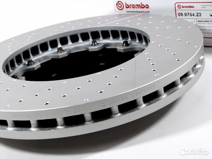 Диск тормозной Mercedes 204 63AMG