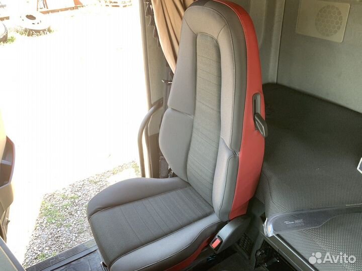 Сиденье пассажирское правое Volvo FH