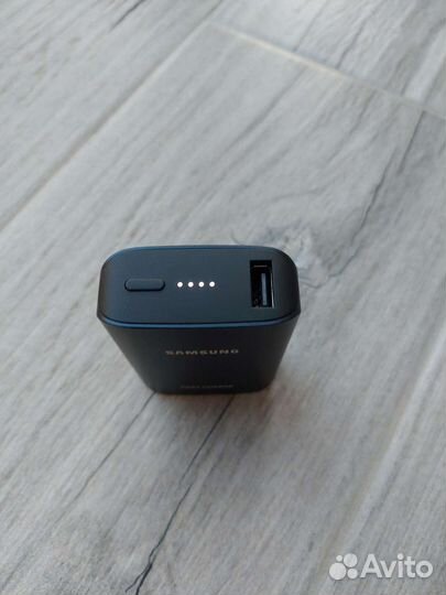 Power Bank Samsung EB-PG930