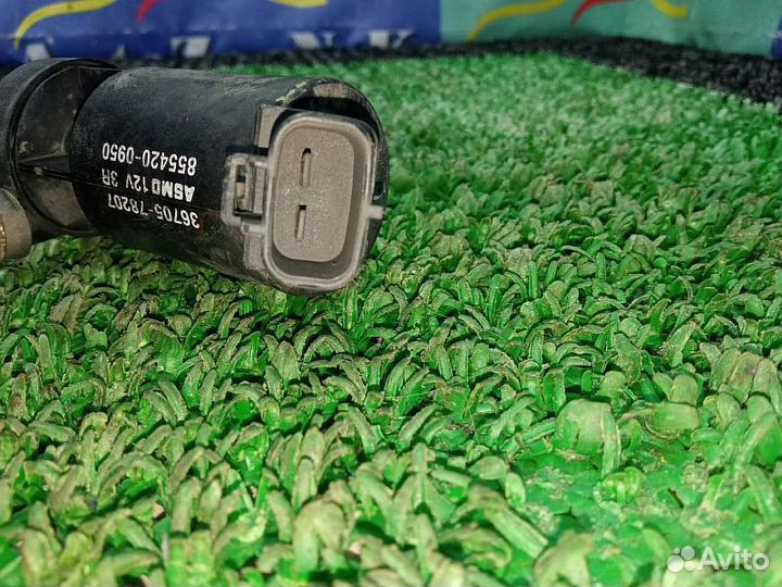 Моторчик омывателя фар Toyota Hilux, Hilux Pick Up