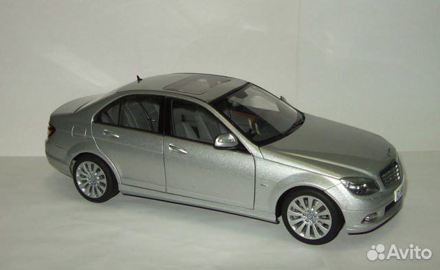 Мерседес Mercedes C Klass W204 2007 AutoArt 1:18