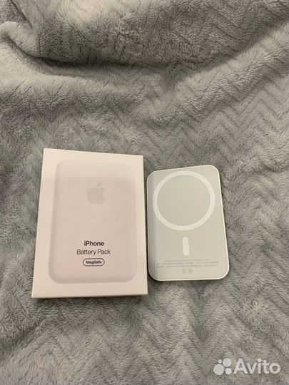 Повербанк для айфона. Magsafe Battery pack