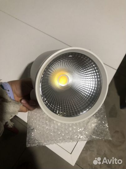 Светодиодный трековый светильник