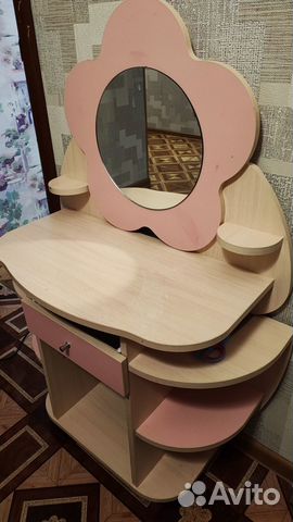Туалетный столик с зеркалом детский