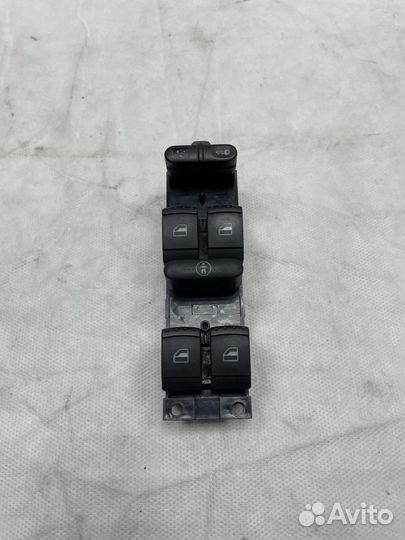 Блок управления стеклоподъемниками VW Passat B5+
