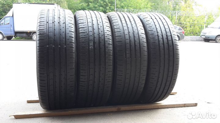 Continental ContiPremiumContact 5 215/55 R17