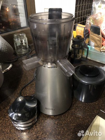 Соковыжималка шнековая bork s600