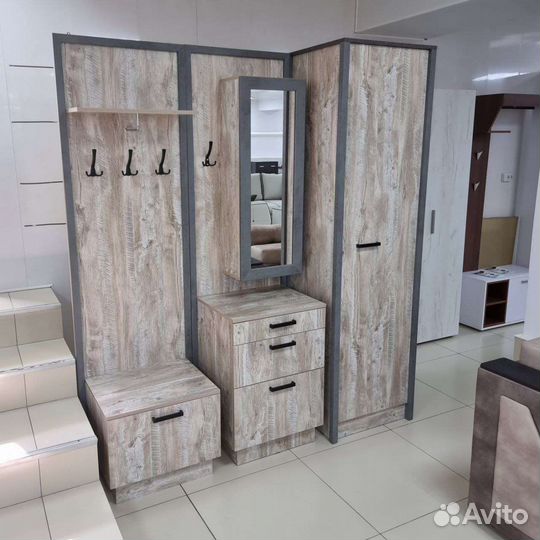 Прихожая