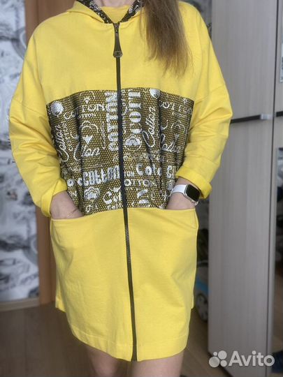 Кофта с капюшоном женская 50