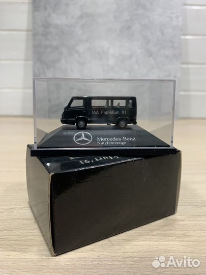 Модель Mercedes Nutzfahrzeuge Herpa 1/87