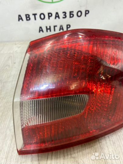 Фонарь в крыло правый Ford Kuga DR txda 2011