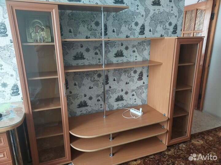Стенка в гостиную