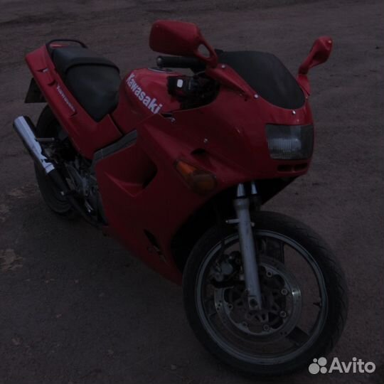Kawasaki ZZR250