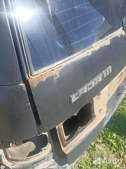 Крышка багажника ваз 2111