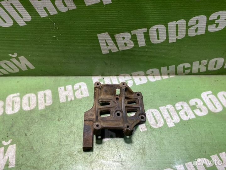 Кронштейн компрессора кондиционера Daewoo Nexia