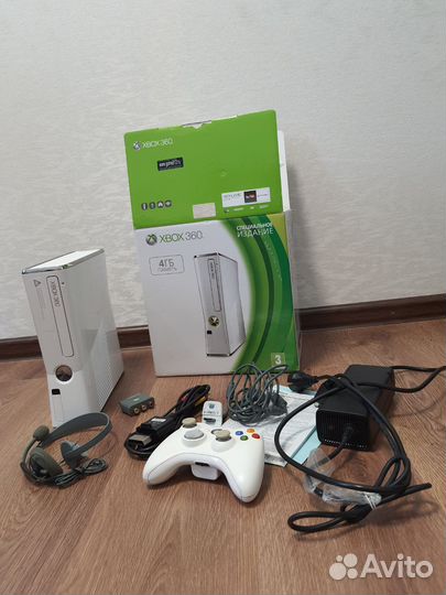 Xbox 360 прошитый freeboot 1Tb + 26 игр