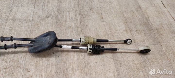 Трос кпп Nissan Juke F15E HR16DE 2012