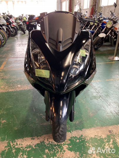 Максискутер Yamaha Majesty 250