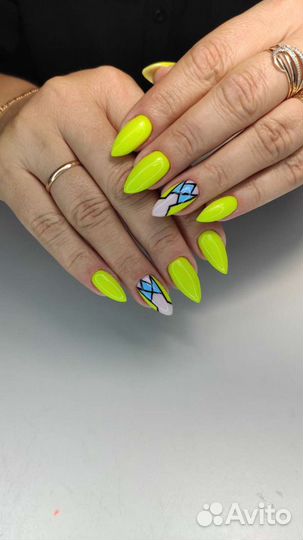 Маникюр педикюр