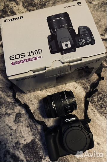 Зеркальный фотоаппарат Canon eos 250d