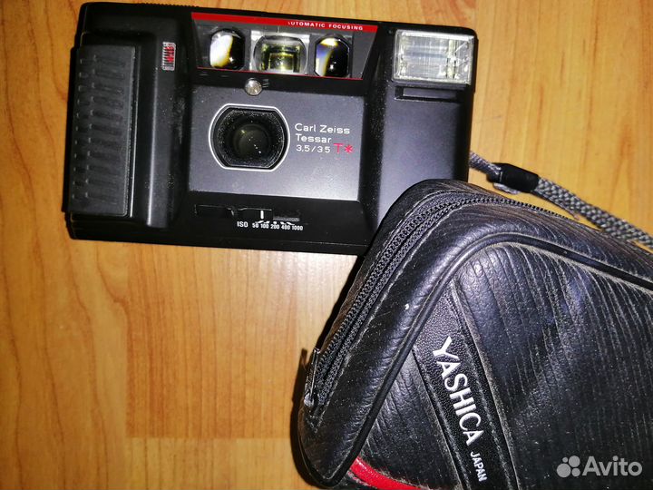 Пленочный фотоаппарат Yashica T AF