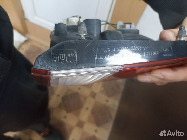 Фонарь внутренний левый SsangYong Kyron 07-14г