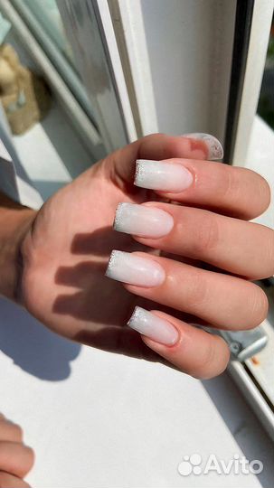 Маникюр/педикюр, покрытие/наращивание ногтей