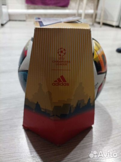 Проф Футбольный мяч adidas лига чемпионов