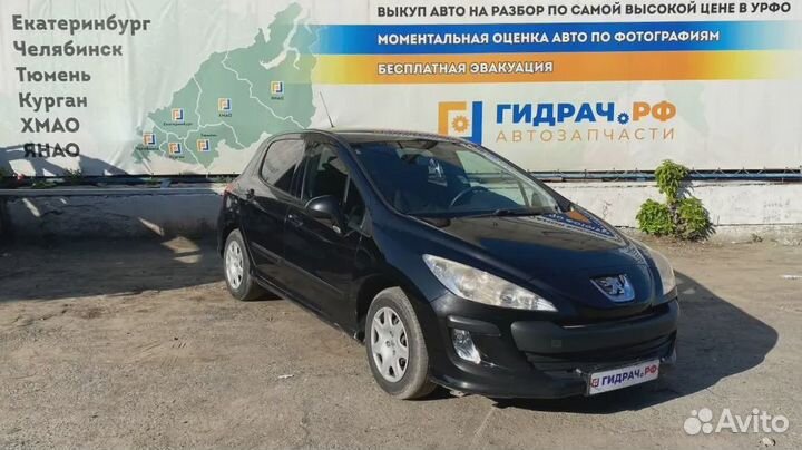 Молдинг передней правой двери Peugeot 308 (T7) 854