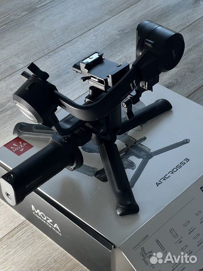 Электронный стабилизатор Moza Aircross 3