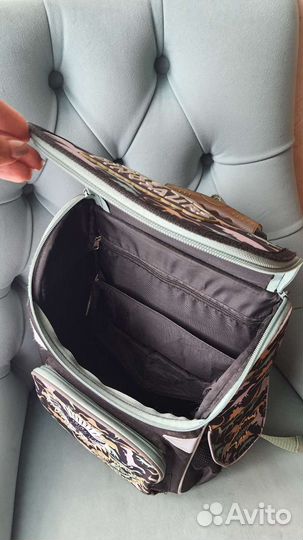 Школьный ранец, рюкзак, портфель