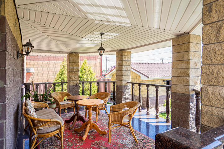 Дом 217 м² на участке 10 сот.