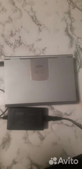 Портативный видеопроигрыватель