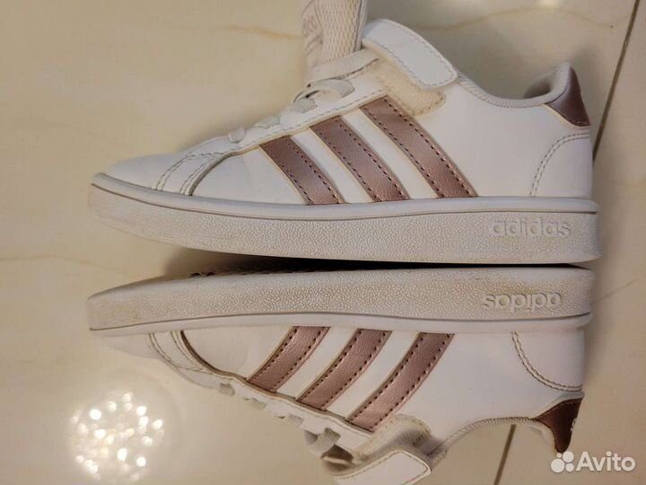 Кроссовки adidas
