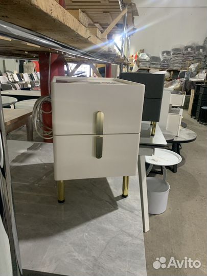 Тумба прикроватная