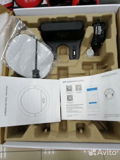 Робот-пылесос intelligent