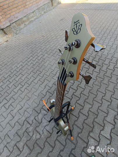 Бас гитара Ibanez BTB 205 5 струн