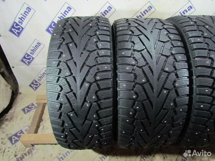 Pirelli Ice Zero 265/45 R20 и 295/40 R20 97P