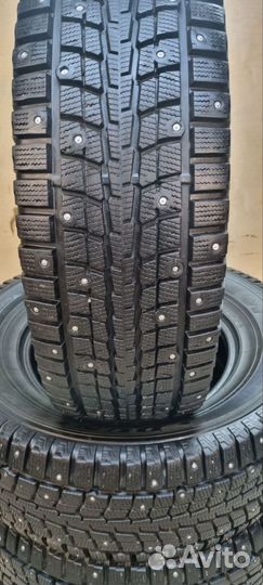 Dunlop SP Winter Ice 01 265/65 R17