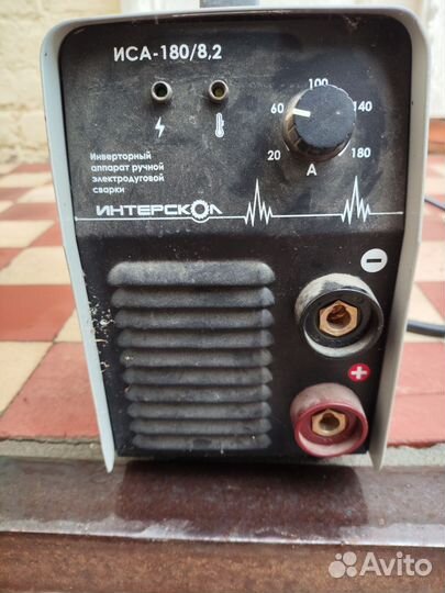 Сварочный аппарат Интерскол иса-180/8.2