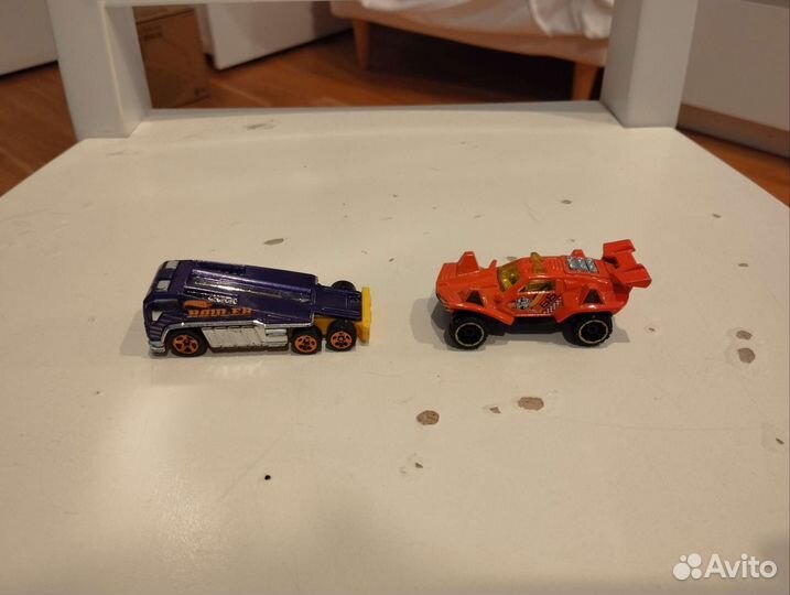 Hot wheels машинки