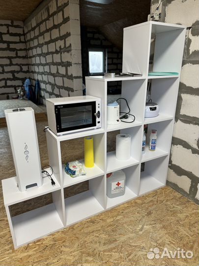 Оборудование и материалы для мастера маникюра