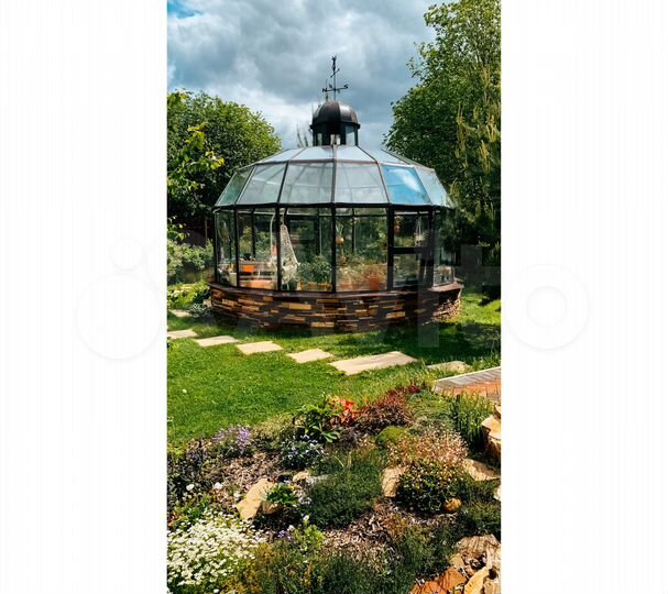 Дом 340 м² на участке 12 сот.