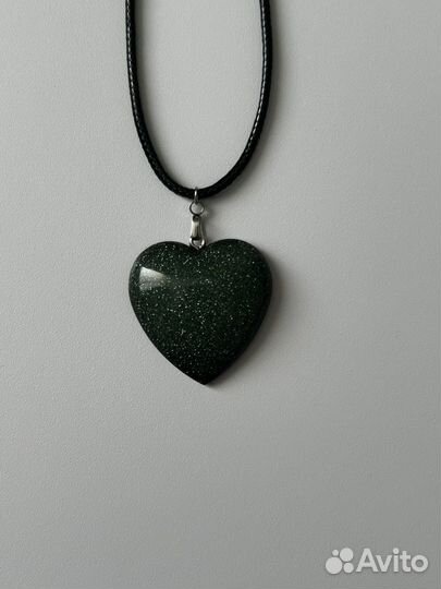 Кулон из эпоксидной смолы