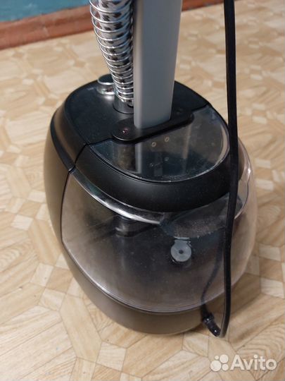 Отпариватель для одежды вертикальный