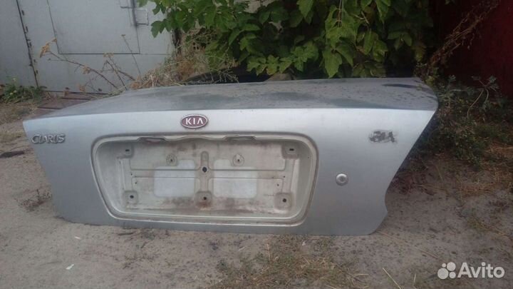 Kia clarus двери