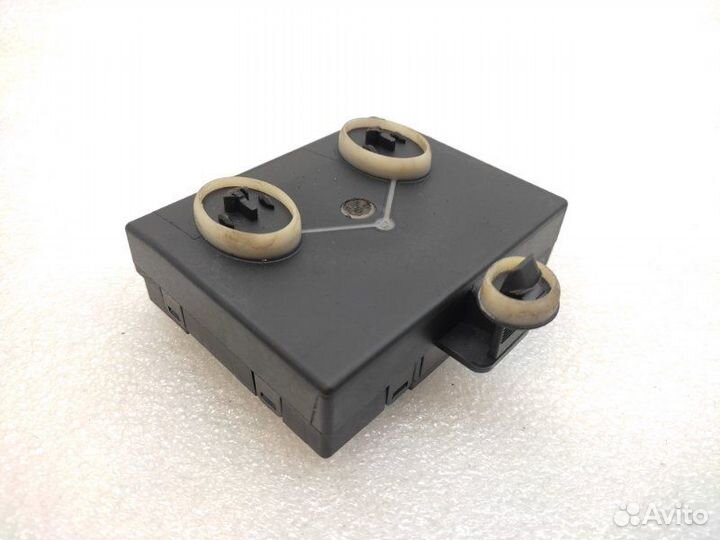 Блок управления двери передний правый Volkswagen